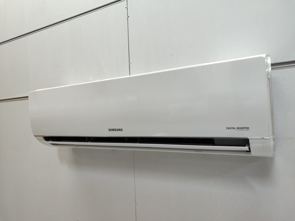 Samsung AR18BXHQASI 18000 Btu Inverter Klima görsel 3